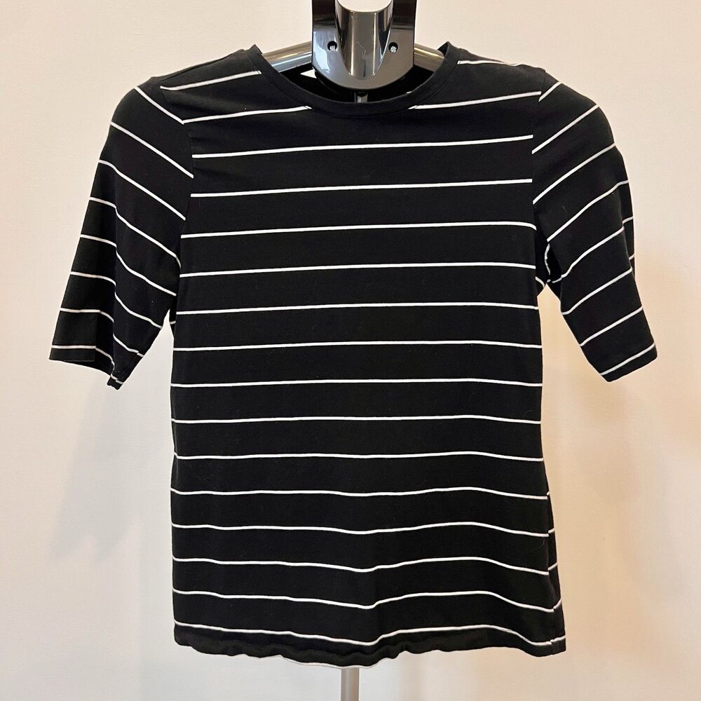 Who What Wear Women’s Black And White Striped T-shirt Blouse Size XS Very GUC
